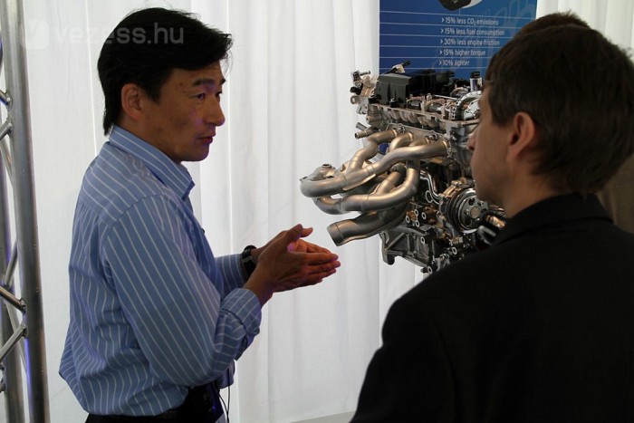 Bonyolult leömlő segíti az égéstér hűtését