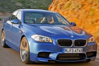 Az első képek az új BMW M5-ről 45