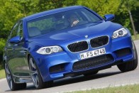 Az első képek az új BMW M5-ről 46