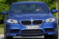 Az első képek az új BMW M5-ről 47