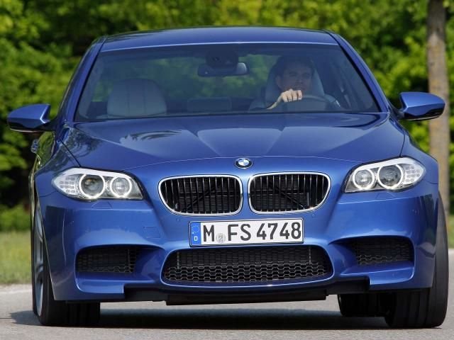Az első képek az új BMW M5-ről 9