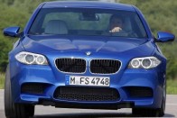 Az első képek az új BMW M5-ről 49
