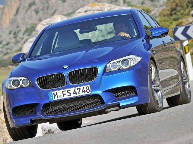Az első képek az új BMW M5-ről 16