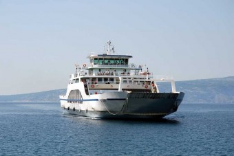 Autó hívott mentőhajót egy komphoz - potyára