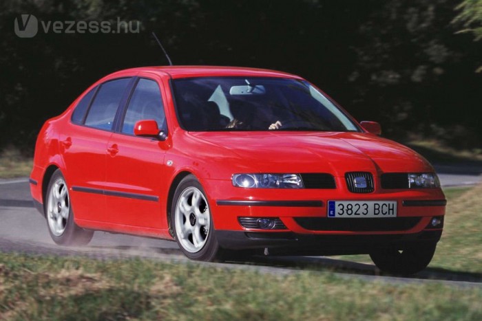 Megint klasszikus lépcsőshátú lesz a Toledo. Sajátságos elődje nagyot bukott, az új szép lesz