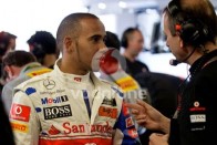 F1: Ecclestone is megvédi Hamiltont 6