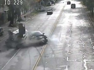 Más Ferrariját törte össze az autónepper