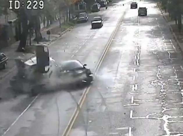 Más Ferrariját törte össze az autónepper