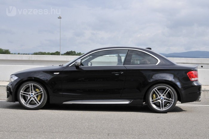 BMW-tuning használt dízelekhez 9 A kétezres dízelhez és a háromliteres turbós benzineshez rendelhető a teljesítménynövelés, ami nem bántja a gyári garanciát