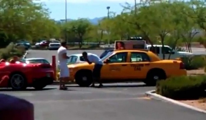 Koccanás után ütött a Ferrari tulaj