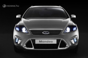 Érkezik a hibrid Mondeo