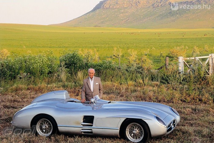 Az 1957-es Mercedes 300 SLR, amellyel a Mille Miglián indult