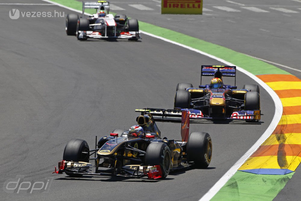 F1: Kitart a Renault mellett a Red Bull 28