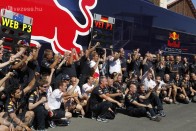 F1: Alonso megfúrta a Red Bull-uralmat 61