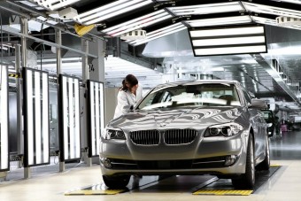 Mifelénk építhet gyárat a BMW