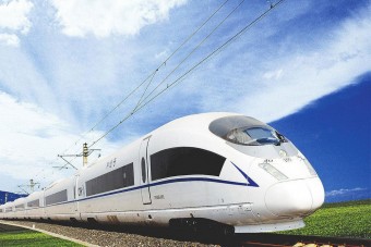 Próbaúton a szuperexpressz Peking és Sanghaj között
