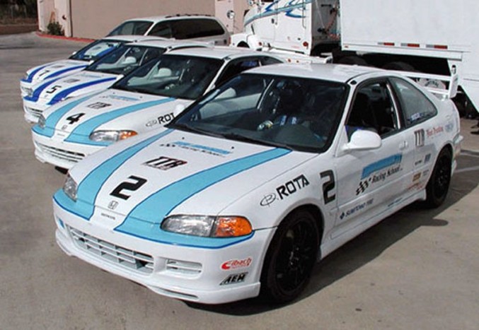 Négy Honda Civic várja a volánzsonglőröket