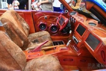 Kínai bóvli és giccs ölt meg egy BMW-t