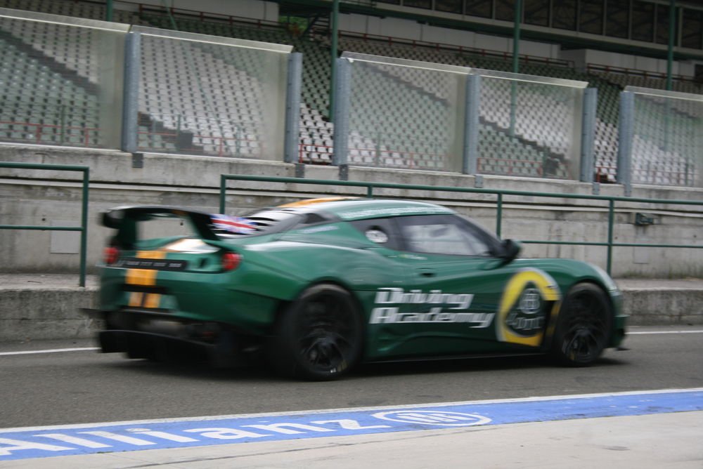 Lotus Evora GT4, az igazi pályaautó