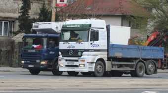 Kamerával figyelik a teherautókat