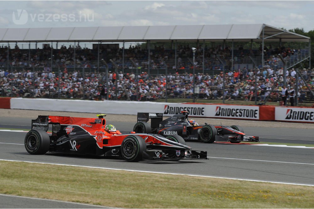 F1: Legendák, eső, Silverstone 13