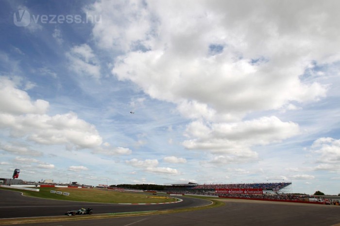 F1: Legendák, eső, Silverstone 7