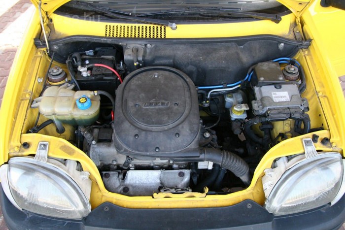 1,1-es, szédítő 54 lóerős motor