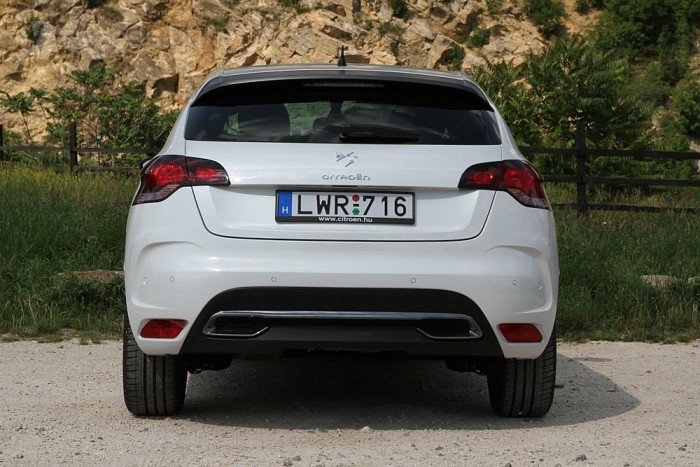 359 literes a feneke