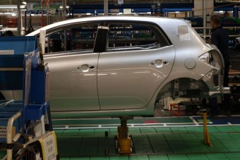 Még mindig gödörben a japán autóipar