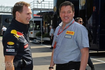 F1: A csapatoktól vár segítséget a Pirelli