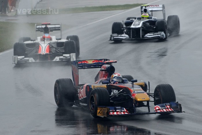 F1: Esőre készülhetnek a csapatok