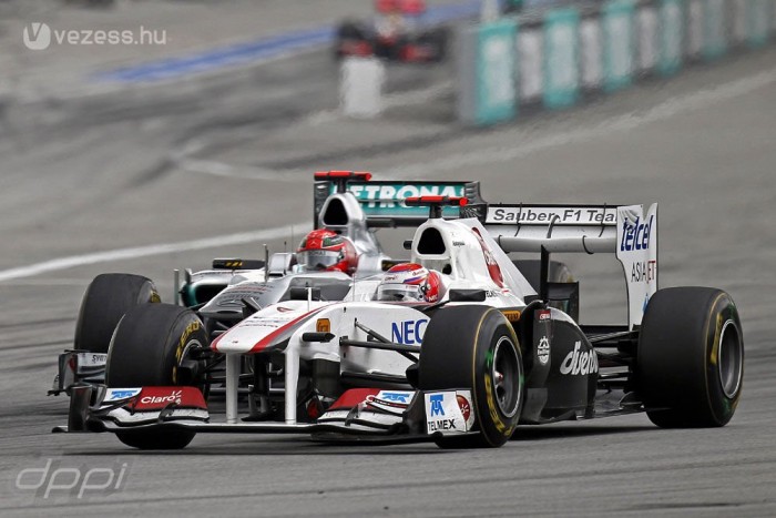 F1: Új szerződést kap Kobajasi