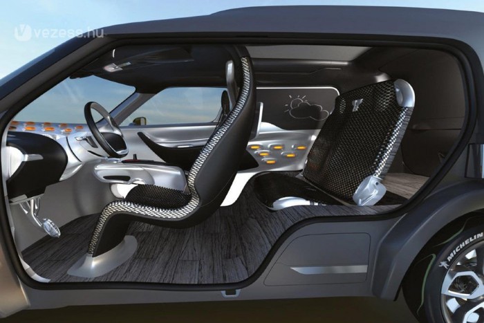 Villanymotorral az új családi Renault 6