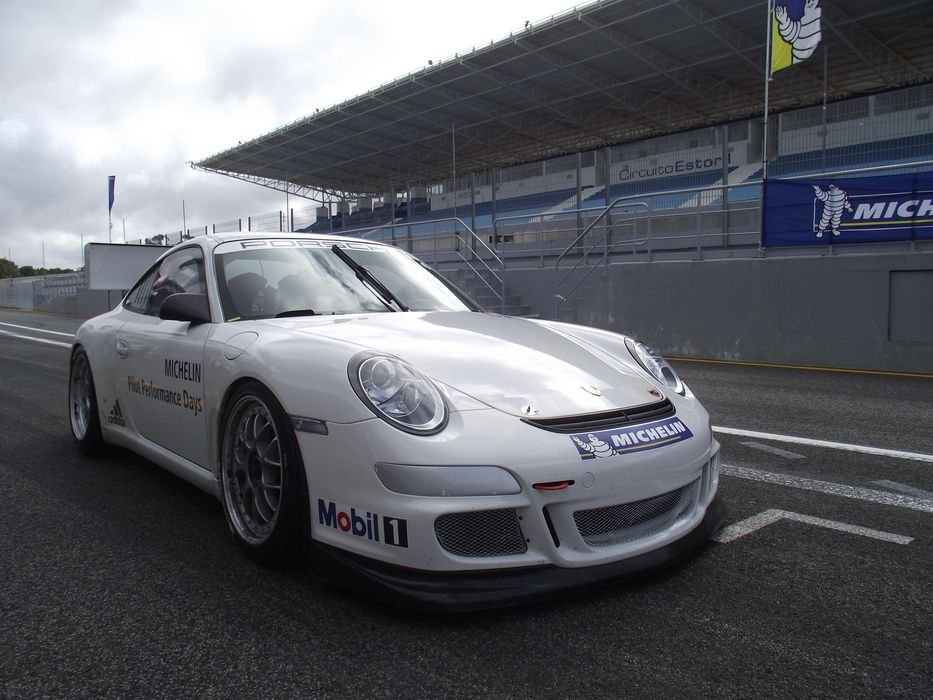 Egy Porsche 911 GT3 Cup bármilyen ócska kínai virsliken is fut, örömben úszó masszává zúzza a hétköznapi sofőr agyát.