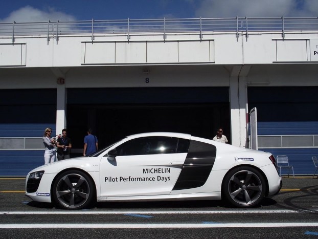 Az Audi R8 összes létező változatával nyüstölhettük az abroncsokat.