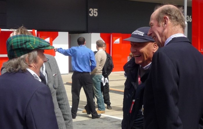 Sir Jackie Stewart, Michael kenti herceggel és Niki Laudával