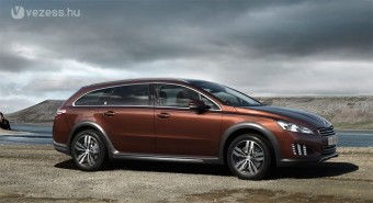 Hibrid terepes kombi a Peugeot-tól