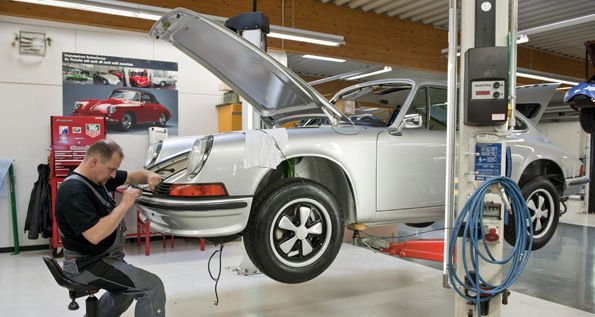 38 éves új Porsche 8