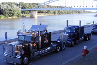 Kamionosok gyülekeznek Szegeden