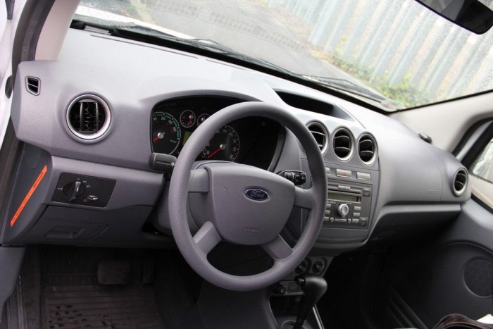 Kőkemény plasztikbelső a jövő kisteherautójában