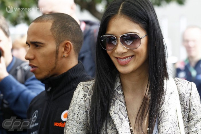 F1: Hamilton túl van a lánykérésen?