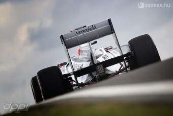 F1: Beperelték a Williamst, de nem tudnak róla