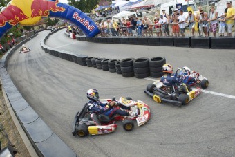 A profik is izzadtak a Red Bull gokartversenyén