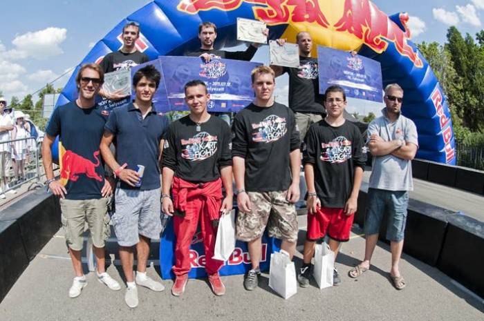 A profik is izzadtak a Red Bull gokartversenyén 5 A győztesek