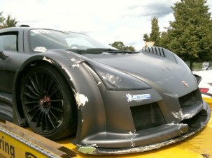 100 milliós kocsit tört az F1-pilóta