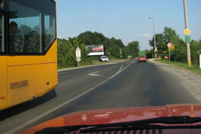 Fokozódott a százezres veszély Budaörsnél 2 A Focus műszerfalán a kamera azokat a Budaörs felől érkezőket örökíti meg, akik nem állnak meg a pirosnál
