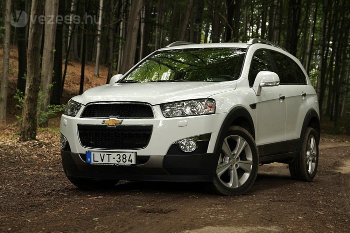 Teszt: Chevrolet Captiva 2,2 6 | Vezess Alacsonyabb, mint amilyennek látszik