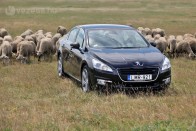 V6-os nyomaték, automatikus váltó, minőségi kidolgozás, nagy kerék, nagy zene. Elég ennyi a Peugeot 508 GT sikeréhez?