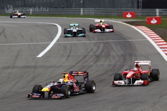 F1: Vettel csak a bokszutcában örült