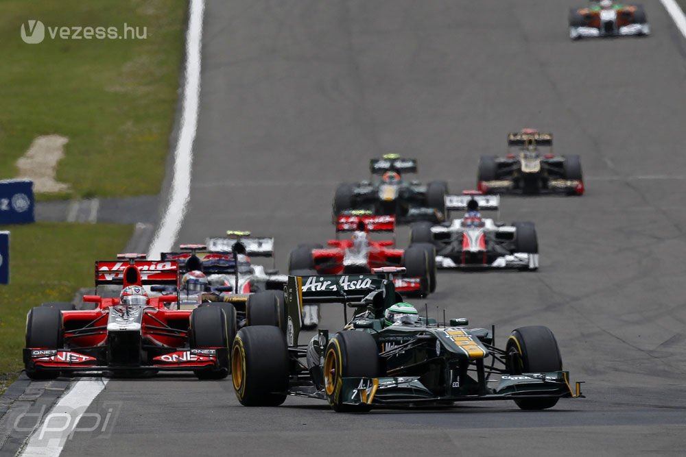 Webber veszélyt lát a McLarenben, Ferrariban 23